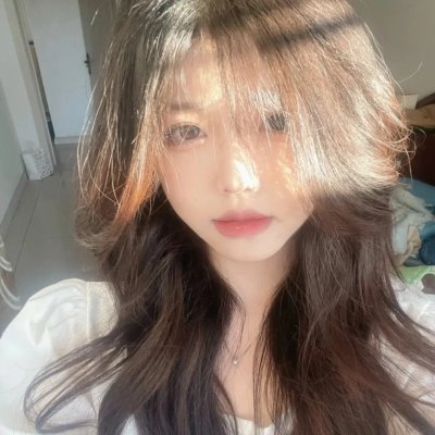 龙纹身的女孩